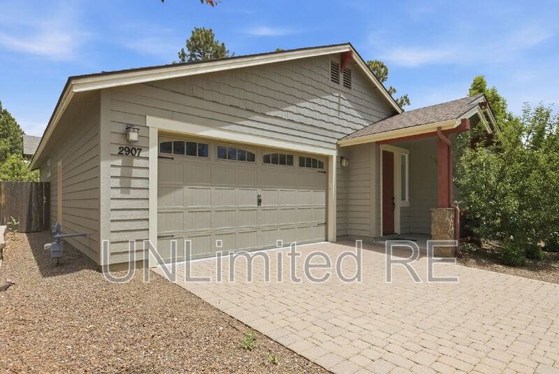 2907 W Presidio Dr - Photo 3 of 31