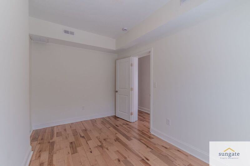 2726 E Monument St - Photo 5 of 20