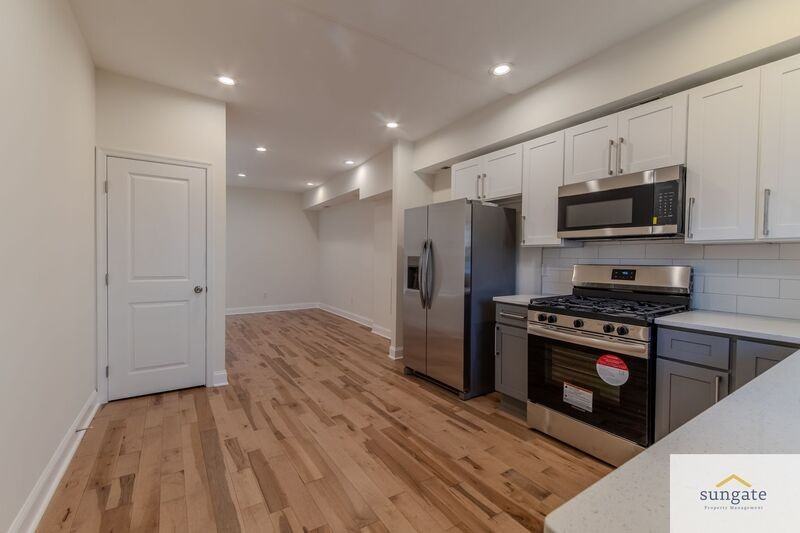 2726 E Monument St - Photo 7 of 20