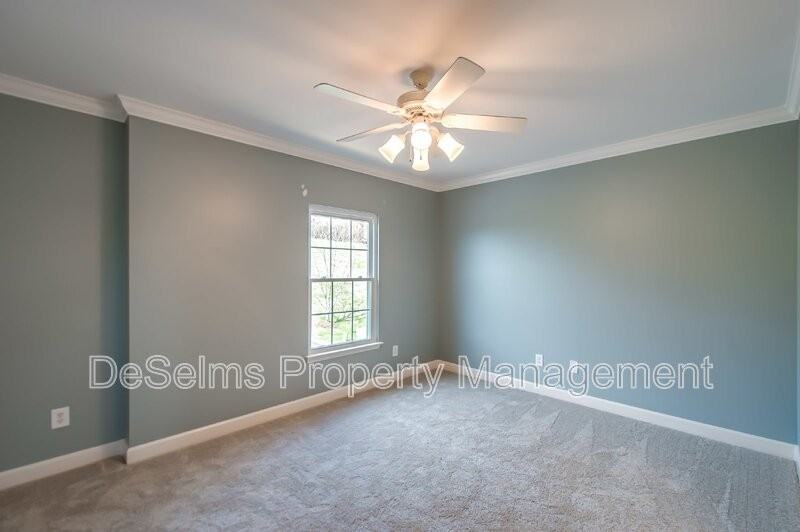 1625 Brentwood Pointe - Photo 4 of 21