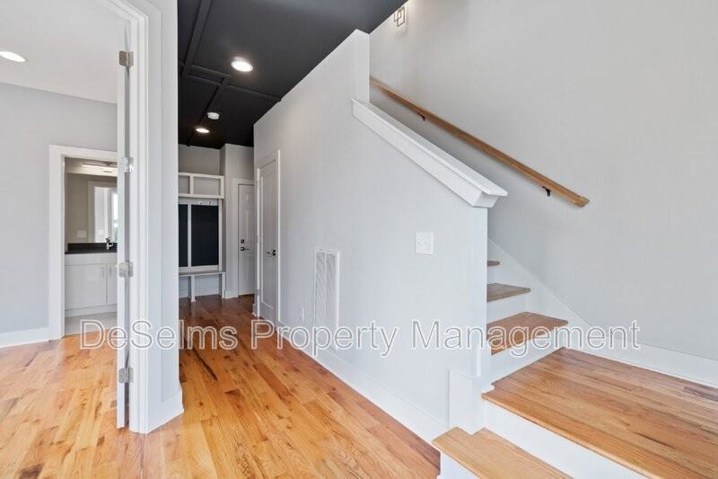 1000 Southside Ave - Photo 6 of 50