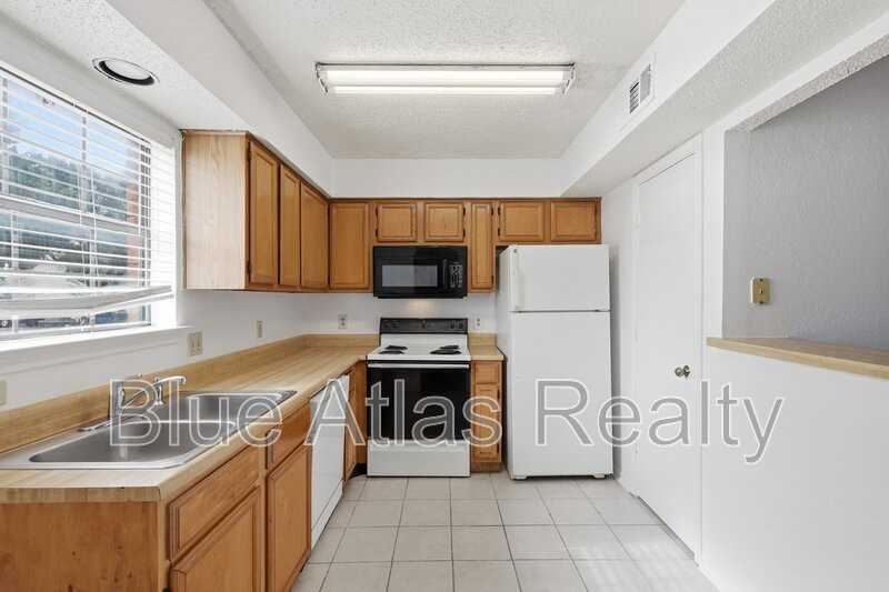2713 Wimbledon Ct - Photo 6 of 13