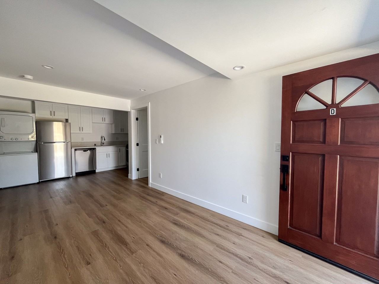 116 N Helberta Ave - Photo 2 of 5