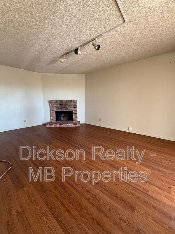 3485 Rosalinda Dr - Photo 2 of 15