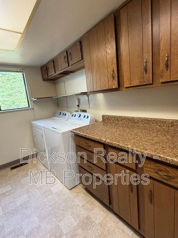 3485 Rosalinda Dr - Photo 6 of 15