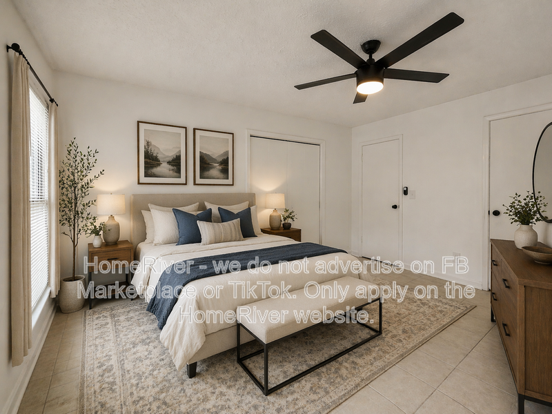 5482 Martins Crossing Rd - Photo 3 of 21