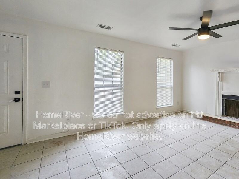 5482 Martins Crossing Rd - Photo 5 of 21