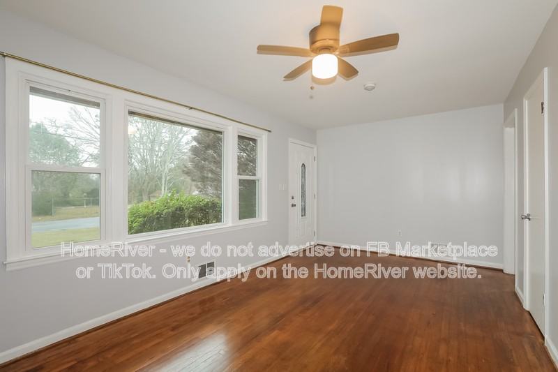 309 E Meadow Dr - Photo 2 of 17