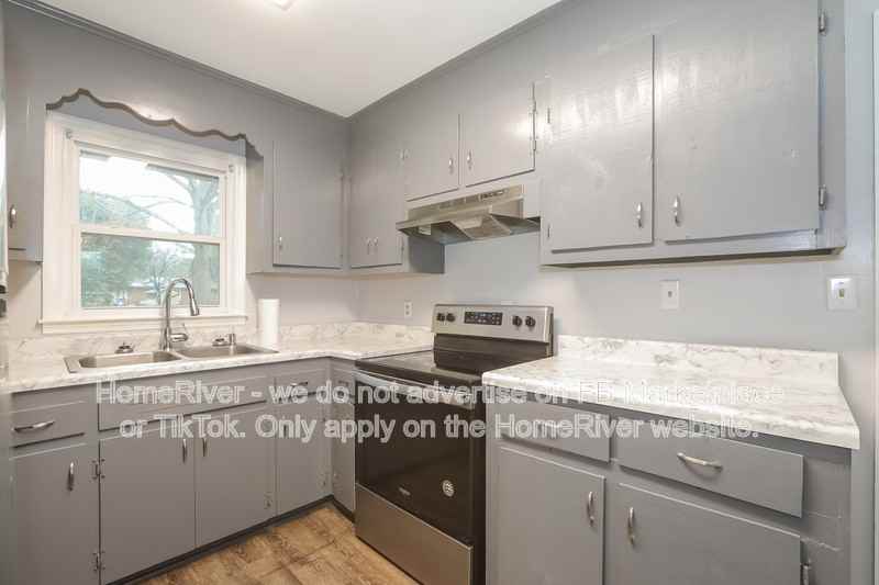 309 E Meadow Dr - Photo 3 of 17