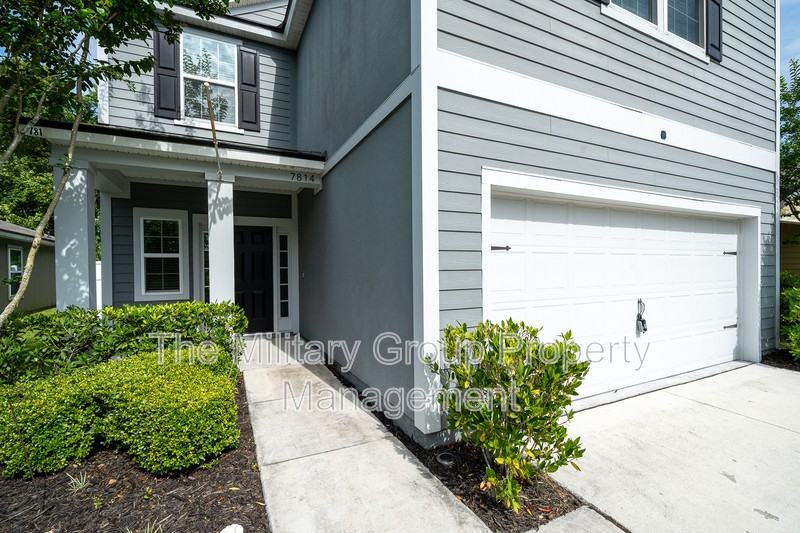 7814 Meadow Walk Ln - Photo 2 of 44