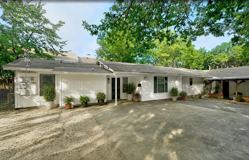 2407B Winsted Ln - Photo 1 of 1