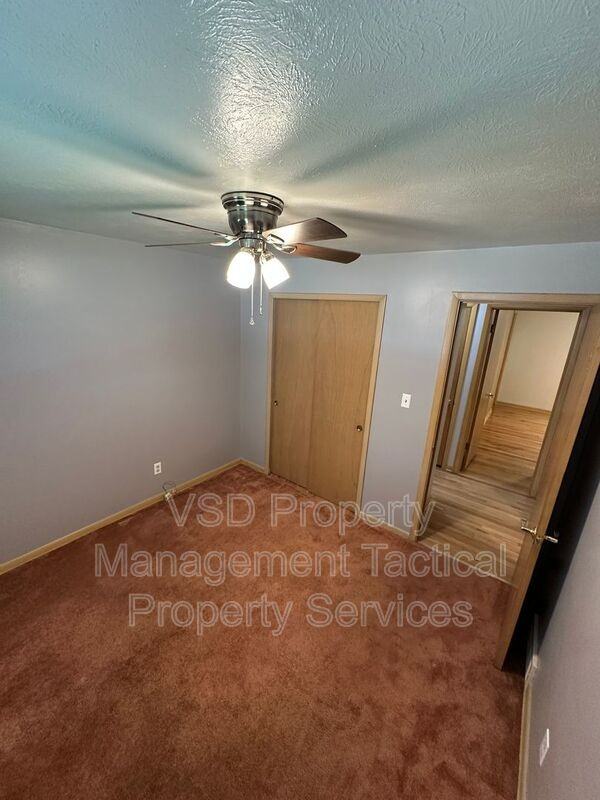 6188 Cabrini Ln - Photo 7 of 30