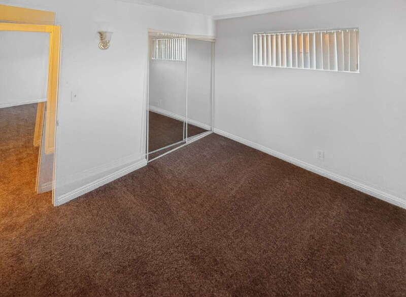 20728 Norwalk Blvd - Photo 5 of 13