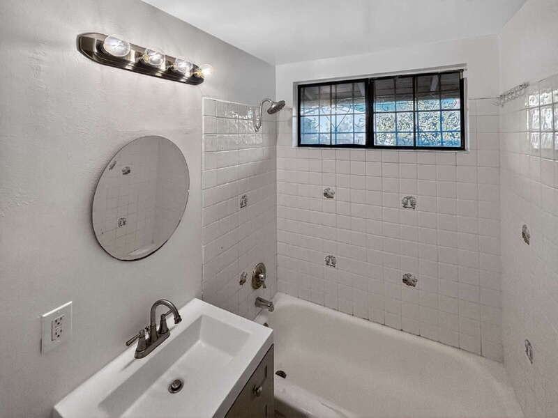 20728 Norwalk Blvd - Photo 7 of 13