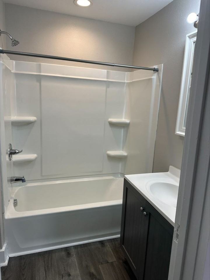 1449 Locust St #1 - Photo 4 of 4