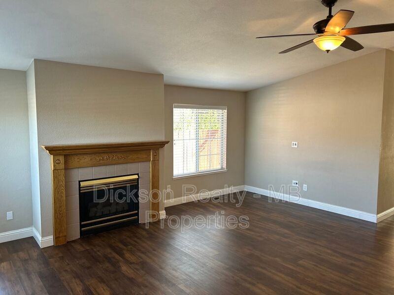 3470 Socrates Dr - Photo 3 of 20