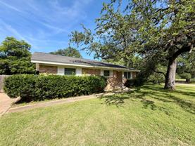 3310 Macarthur Dr - Photo 1 of 1