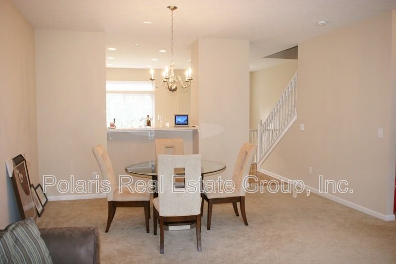 11912 Kelso Dr - Photo 4 of 9