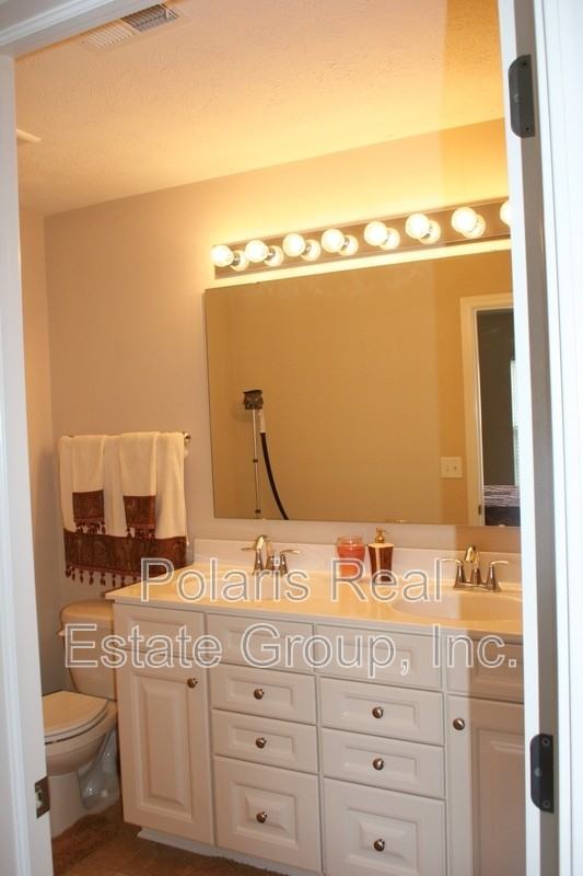 11912 Kelso Dr - Photo 7 of 9