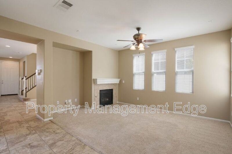 45830 Daviana Way - Photo 4 of 26