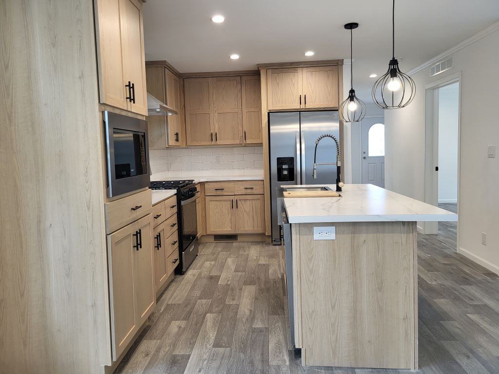 221 Little Peninsula Rd - Photo 2 of 37