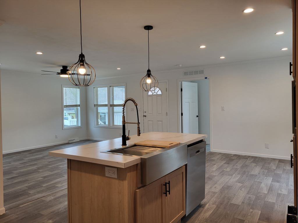 221 Little Peninsula Rd - Photo 5 of 37