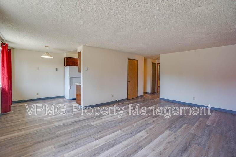 2815 Caples Ave #1 - Photo 3 of 15