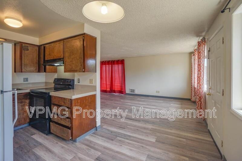 2815 Caples Ave #1 - Photo 4 of 15
