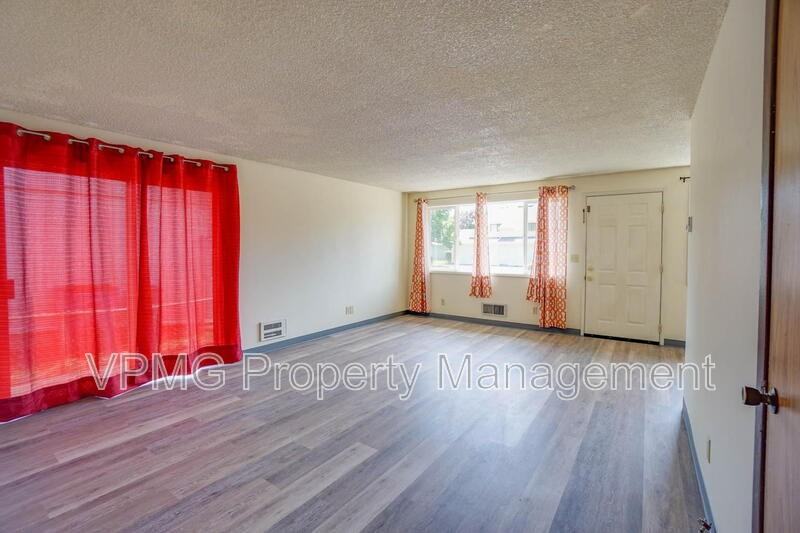 2815 Caples Ave #1 - Photo 6 of 15