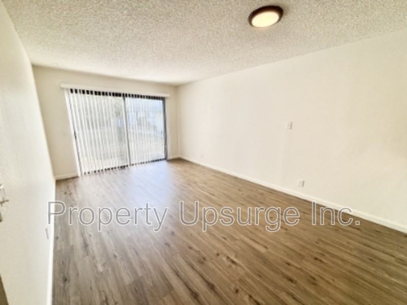 540 South St #6 - Photo 4 of 14