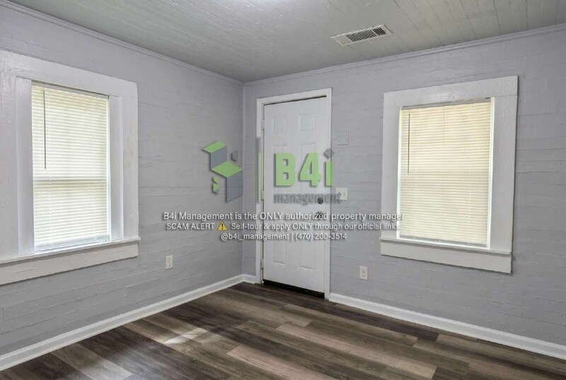 220 E Render St - Photo 4 of 23