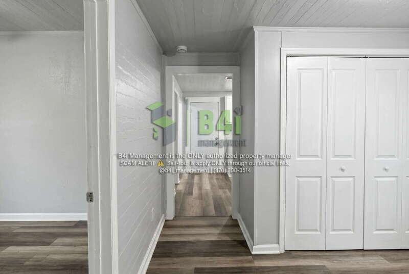 220 E Render St - Photo 5 of 23