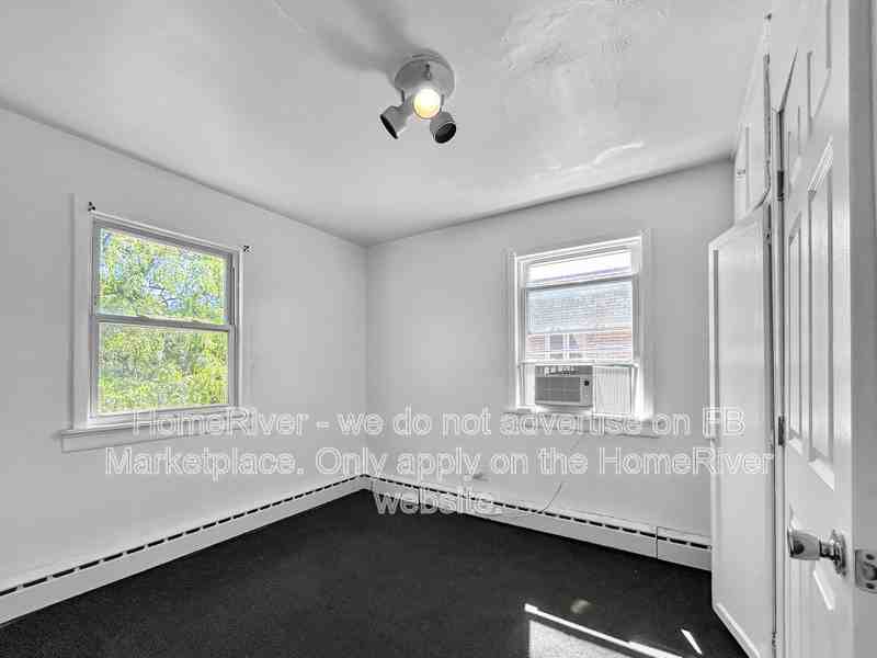 2038 E 72nd Pl #3 - Photo 3 of 17