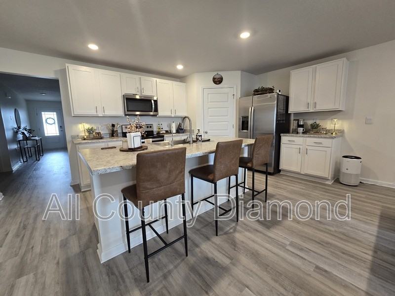 6617 Slabinski Ln - Photo 7 of 28