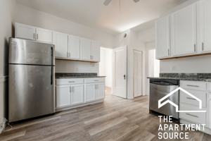 featured image of 1001 N Richmond St #2S