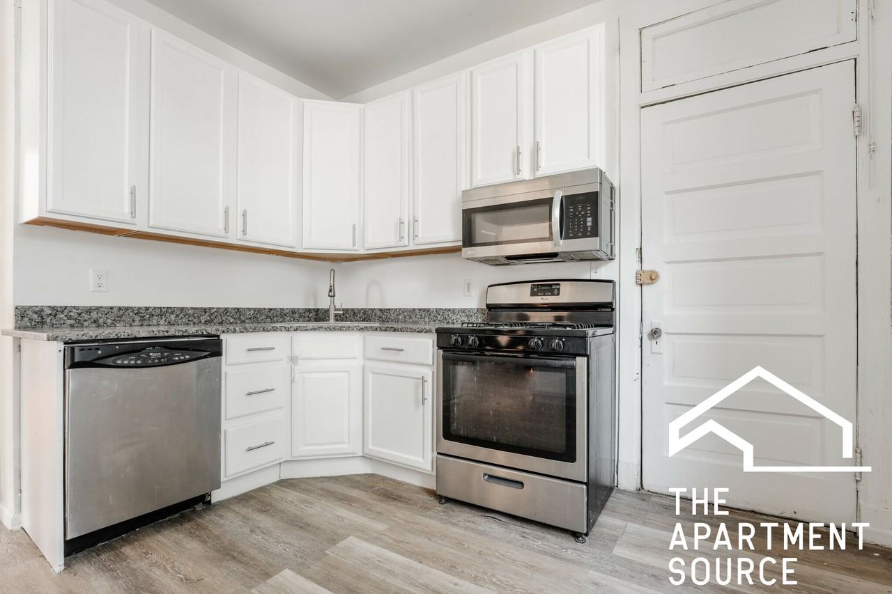 1001 N Richmond St #2S - Photo 2 of 16