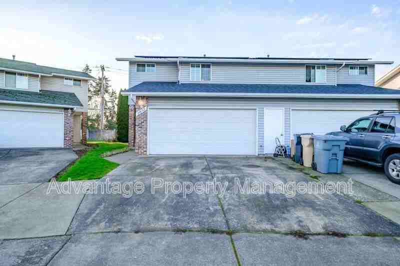 2870 Raleigh Ct Se - Photo 2 of 32