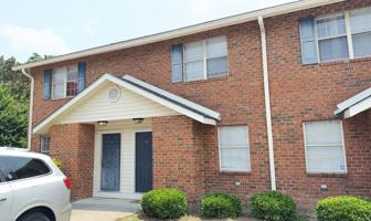 featured image of 220 Lanier Dr
