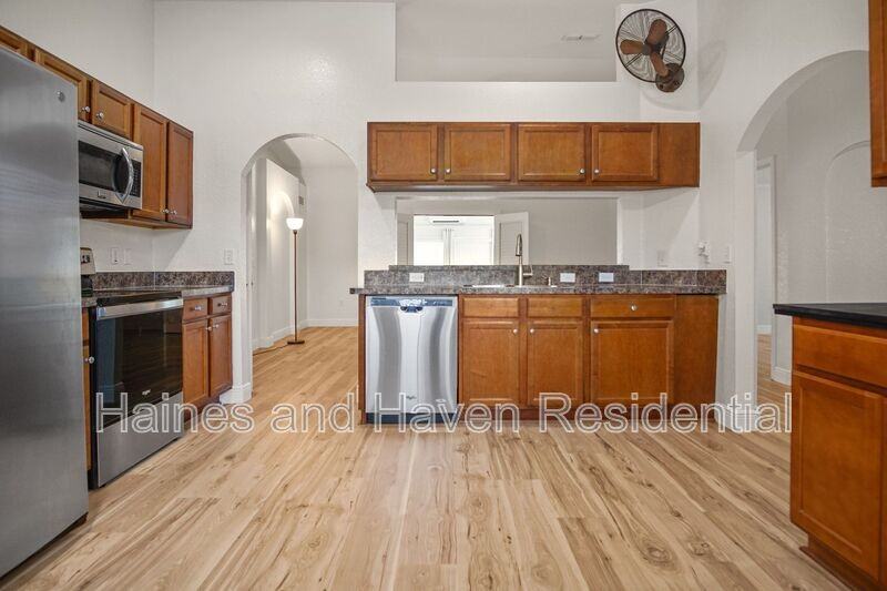1207 Coda Ct - Photo 7 of 29
