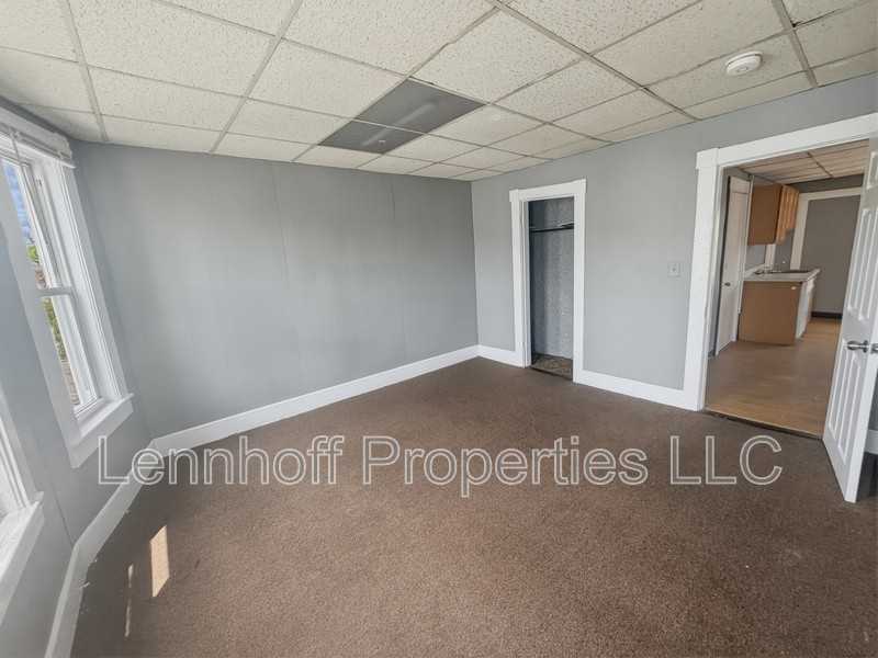 82 Gershom Ave - Photo 2 of 6