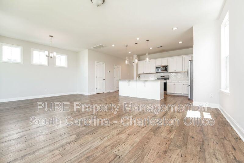 117 Patterson Ave - Photo 4 of 21
