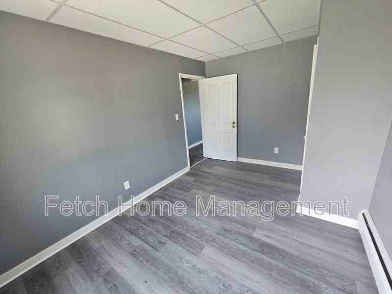 3 N Main St #3 - Photo 3 of 9