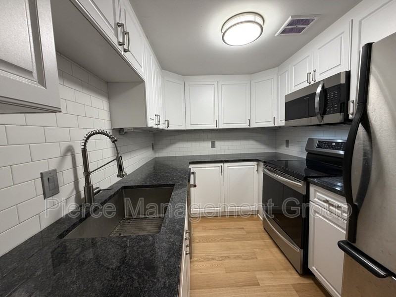 55 River Rd #2A - Photo 7 of 9