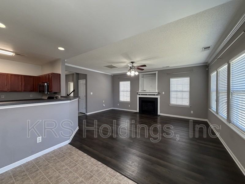 3503 Sedgefield St - Photo 2 of 19