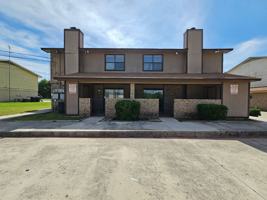 featured image of 1815 Cedarhill Dr