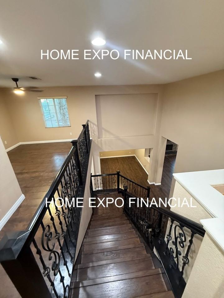 1456 Moonlight Dr - Photo 7 of 50