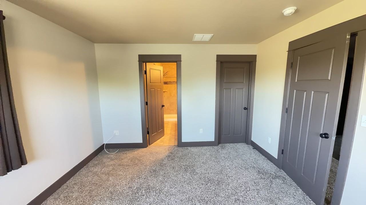 1903 Buckrake Ave - Photo 6 of 8
