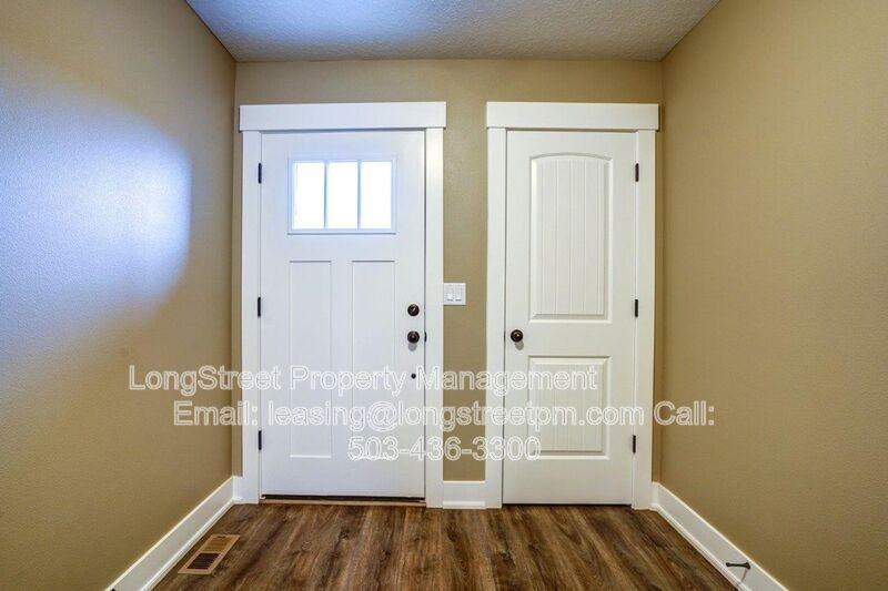 486 Monmouth Ave S - Photo 5 of 45