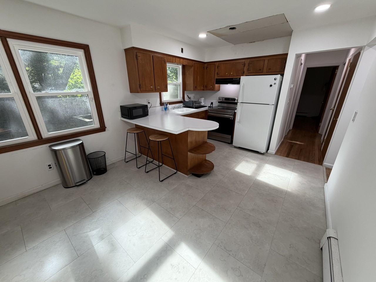 44 Pinetree Drive - Photo 5 of 11