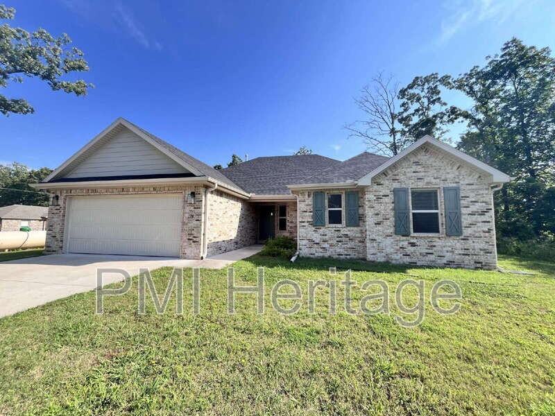 24 Bonhill Ln - Photo 2 of 26